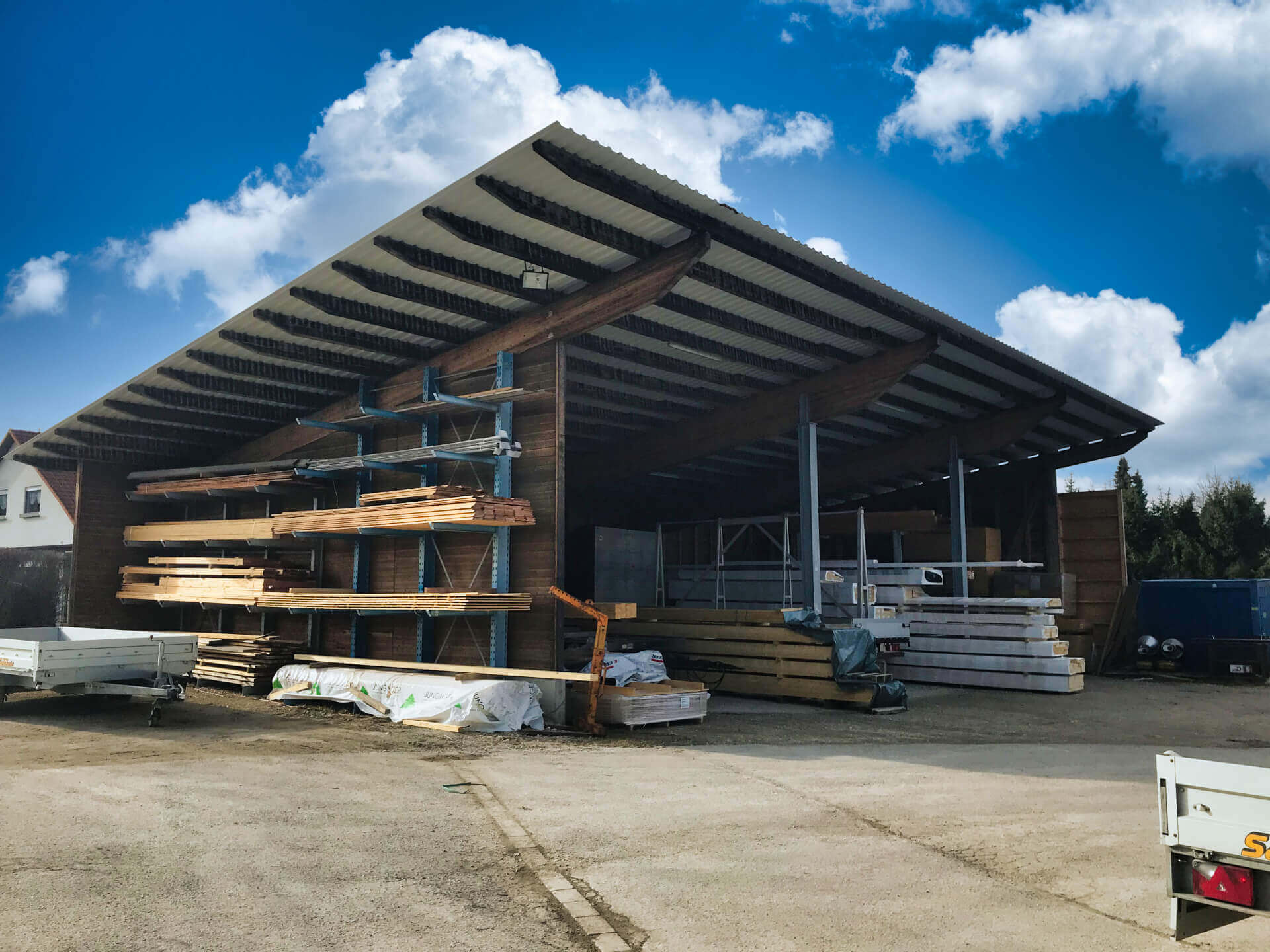 Bau der Lagerhalle für Plattenwerkstoffe und KVH